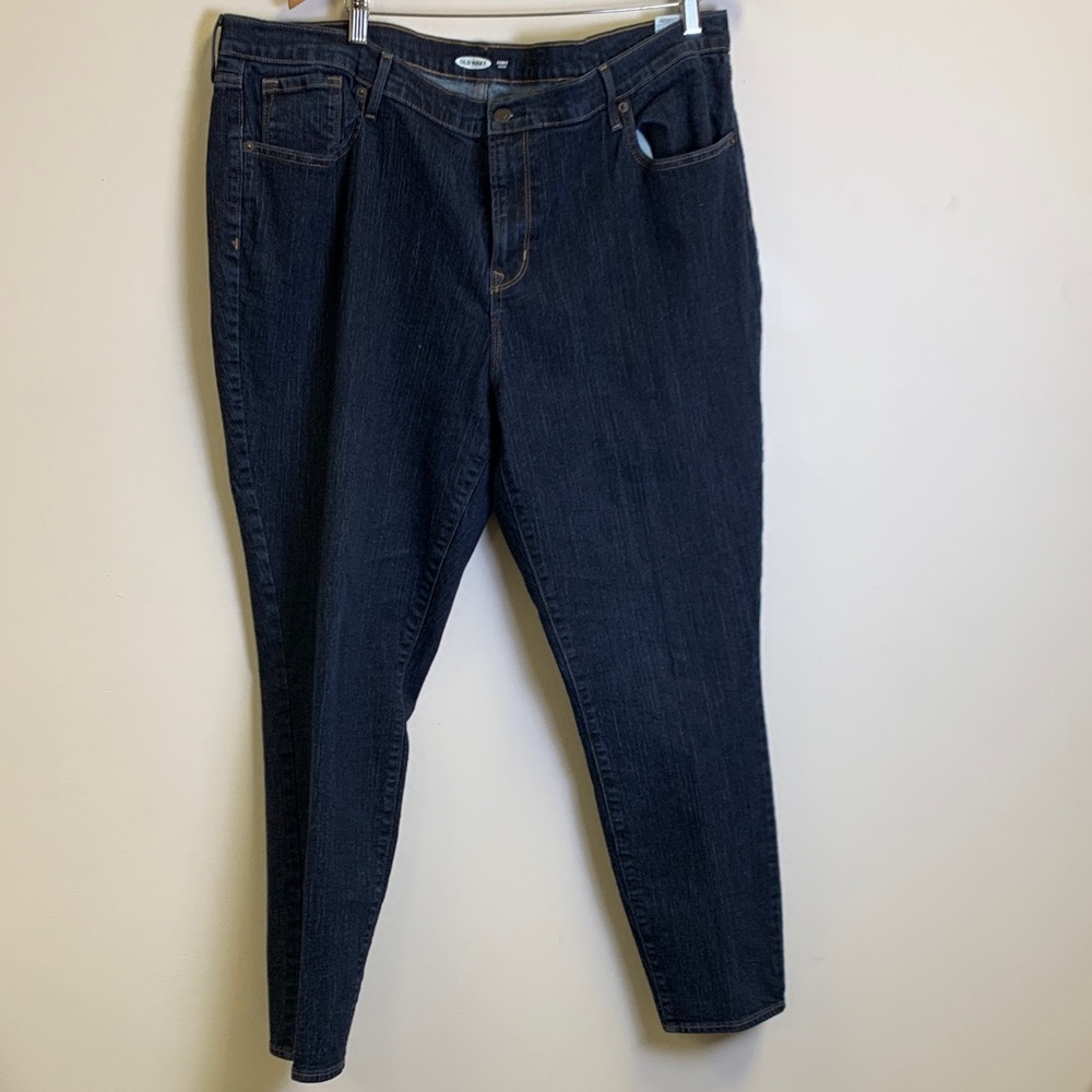 Old Navy Women's Skinny Jeans in Dark Blue Wash